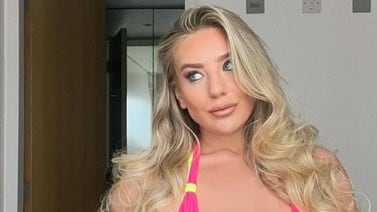Bethany Lily April enamora a sus seguidores de Instagram al modelar su bikini