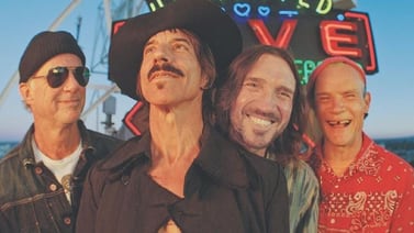 Los Red Hot Chili Peppers rinden homenaje a Taylor Hawkins en concierto