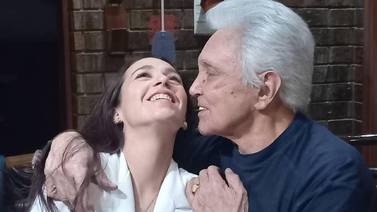 Alberto Vázquez se casa a los 81 años con Eli Ranea: “Por fin esta es mi flamante esposa”