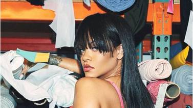 Rihanna cautiva a fanáticos al posar con su espectacular vientre materno en redes sociales