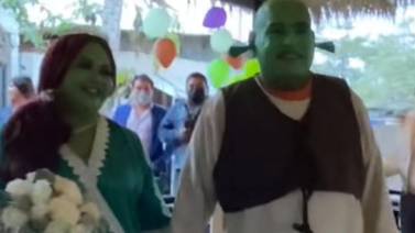 VIDEO VIRAL: Pareja se casa vestida como Shrek y Fiona