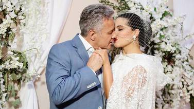 Alexis Ayala y Cinthia Aparicio se casan en una espectacular boda en la Ciudad de México