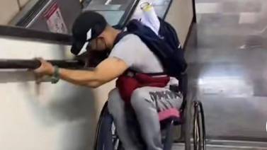 VIDEO VIRAL: Un hombre en silla de ruedas nos enseña cómo baja las escaleras