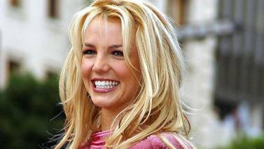 Jueza suspende tutela al padre de Britney Spears luego de 13 años de control