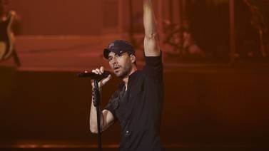 Enrique Iglesias anuncia retiro parcial y vende catálogo musical