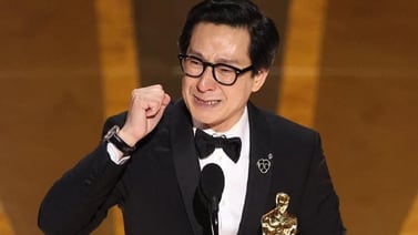 Así fue el emotivo discurso de Ke Huy Quan al ganar su premio Oscar: “Mantengan vivos sus sueños”
