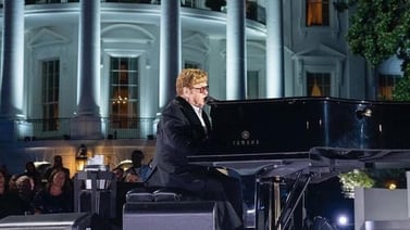 Elton John da concierto en la Casa Blanca en su gira de despedida