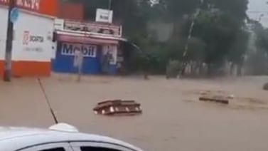 VIDEO VIRAL: Graban ataúdes flotando en las calles de Veracruz tras paso de "Grace"