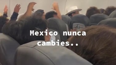 Pasajeros se ponen a cantar “Sálvame” de RBD en lo que despega el avión