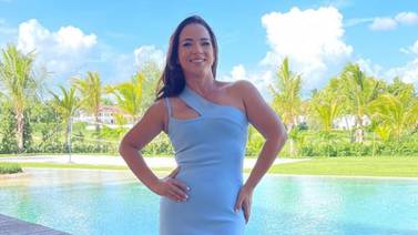 Adamari López posa en bikini en las playas de Miami