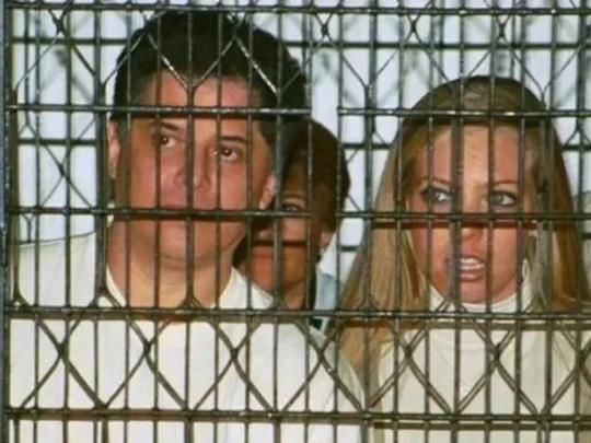 Mario Bezares y Paola en el reclusorio al ser investigados por el asesinato de Paco Stanley.