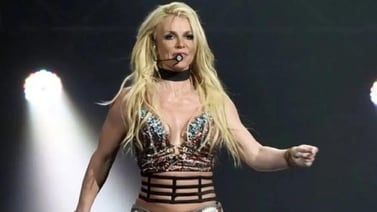 Britney Spears sorprende a sus fans cantando una nueva versión de “One More Time” mientras lava ropa