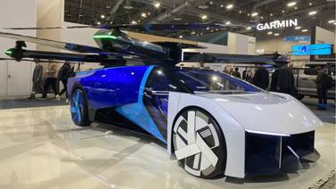 VIRAL: Xpeng impresiona con el lanzamiento del primer auto volador en China