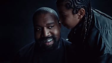 Kanye West lanza emotivo video musical junto a su hija, North, en "TALKING / ONCE AGAIN"