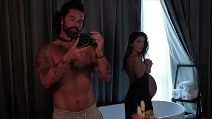 Michelle Renaud y Matías Novoa comparten fotografías íntimas de su embarazo