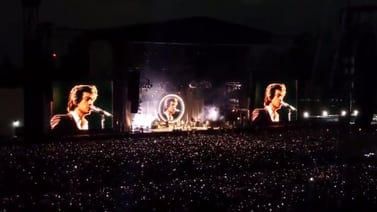 Fans sufren robo masivo en el concierto de Arctic Monkeys en el Foro Sol