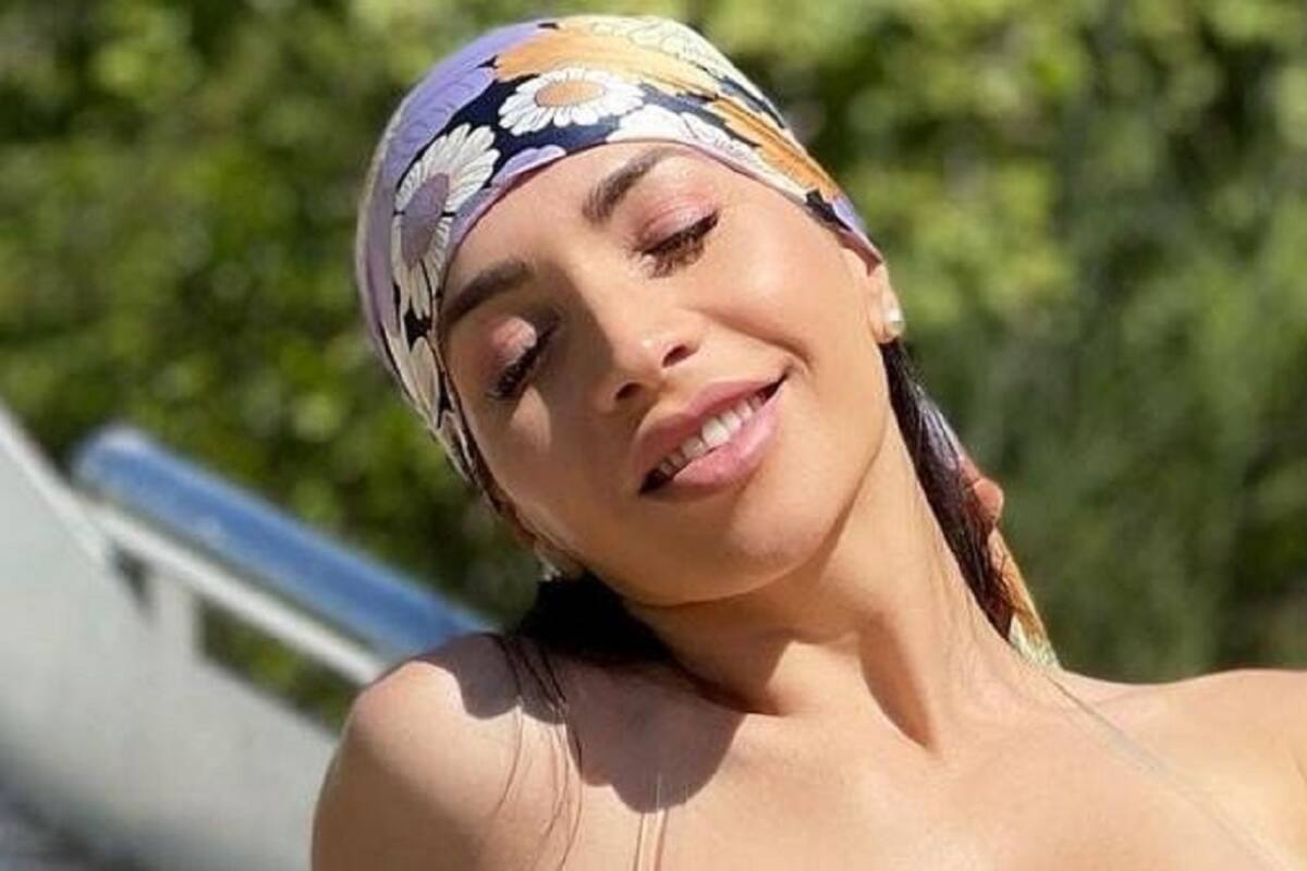 Con escotado bañador Neiva Mara deja al descubierto sus grandes encantos