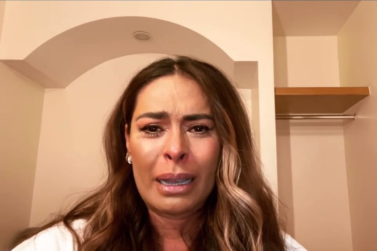 Llorando, Galilea Montijo se deslinda de Inés Gómez Mont