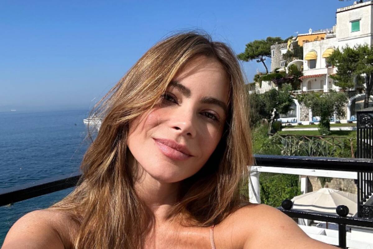 Sofía Vergara celebra su cumpleaños 51 con sexys fotografías en traje de baño