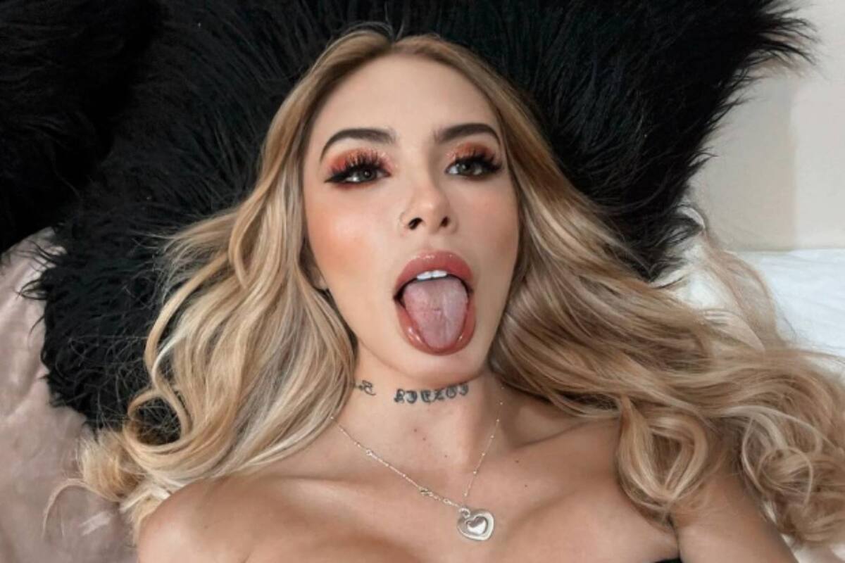 Fernanda Moreno posa casi como Dios la trajo al mundo en Instagram