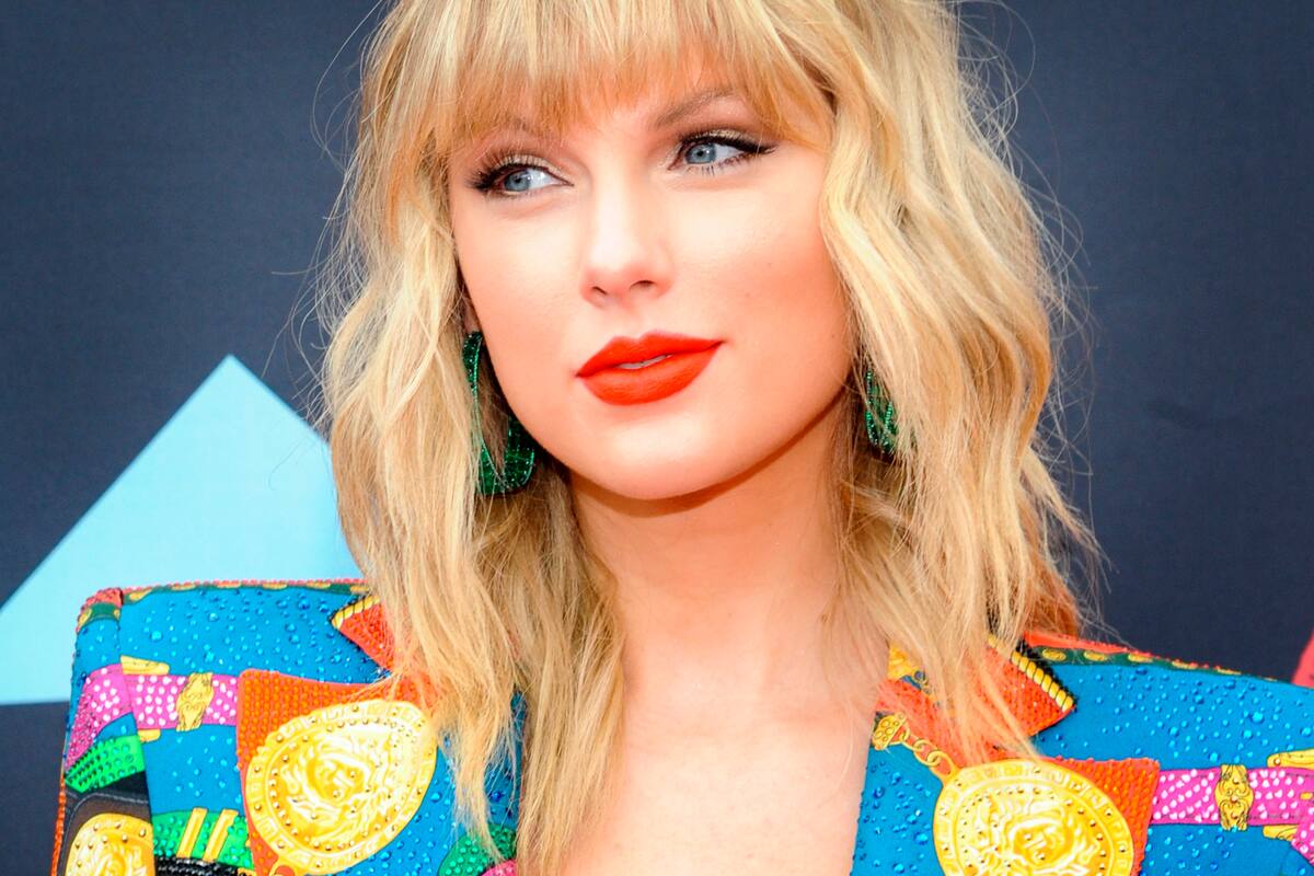 Taylor Swift recupera su música con el relanzamiento de "Fearless"