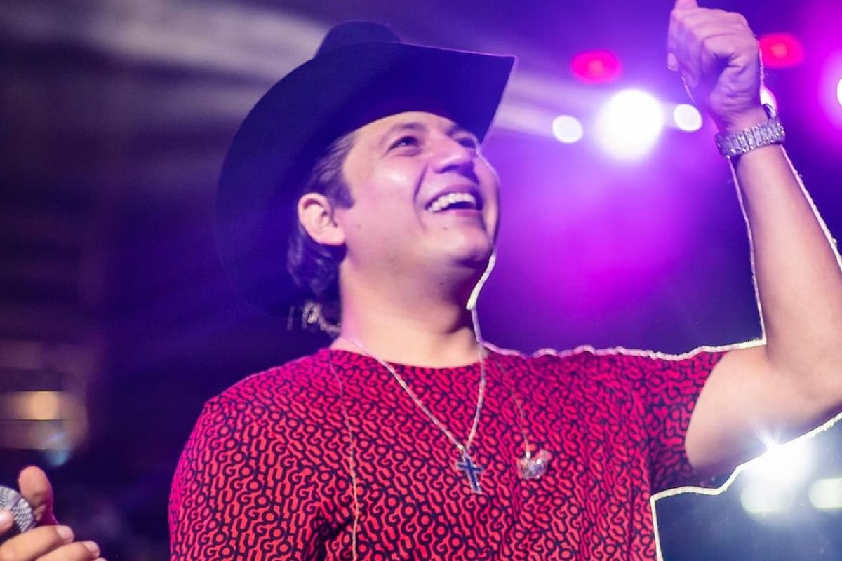 Remmy Valenzuela estrena “En vivo desde el Rancho”