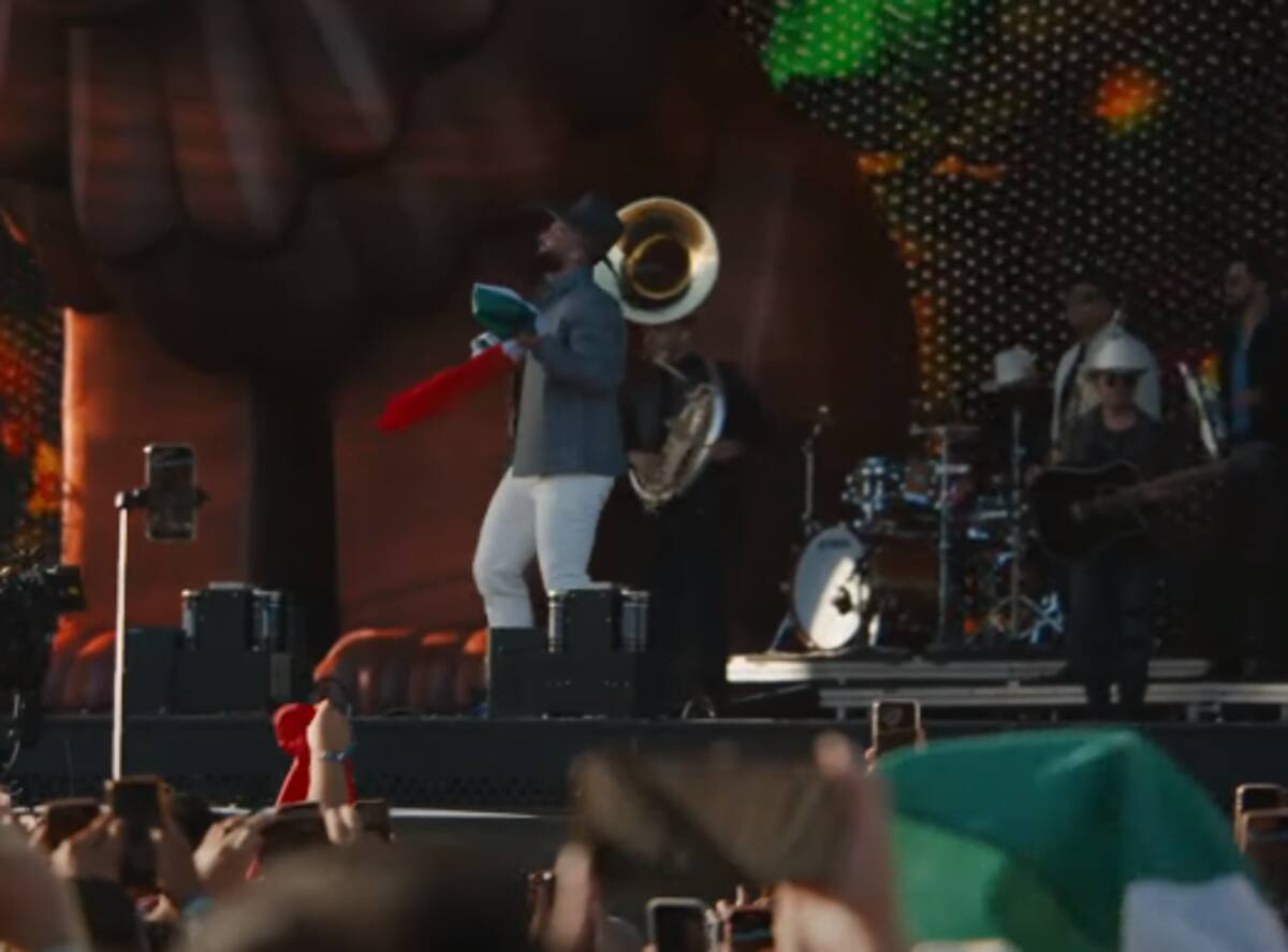 Carín León en Coachella 2024