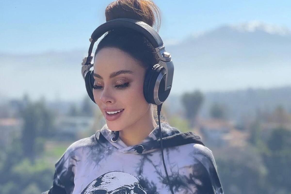 “Mi vida, mis reglas”: Ignacia Michelson 'eleva' la temperatura con traje de encaje rojo