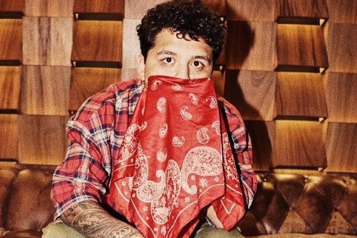 Christian Nodal revela que ha presentado mareos y antojos después del embarazo de Cazzu