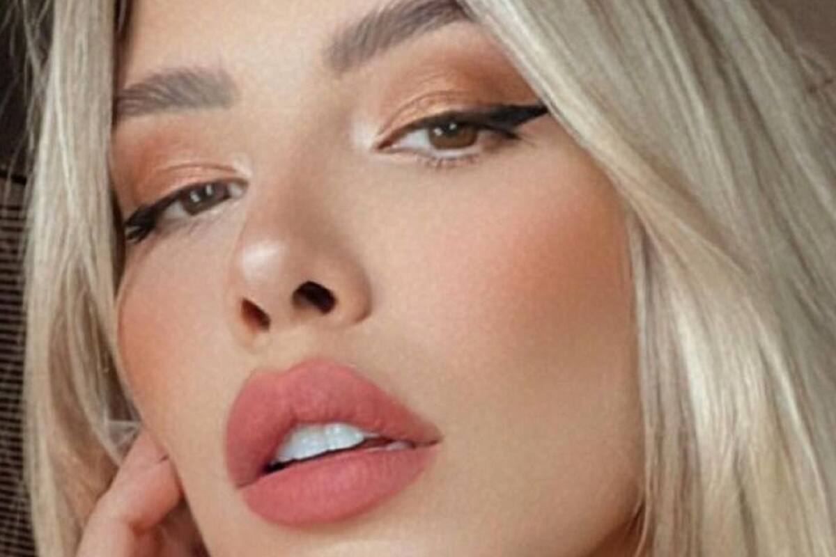 Michelle Salas enloquece las redes al posar sin sostén