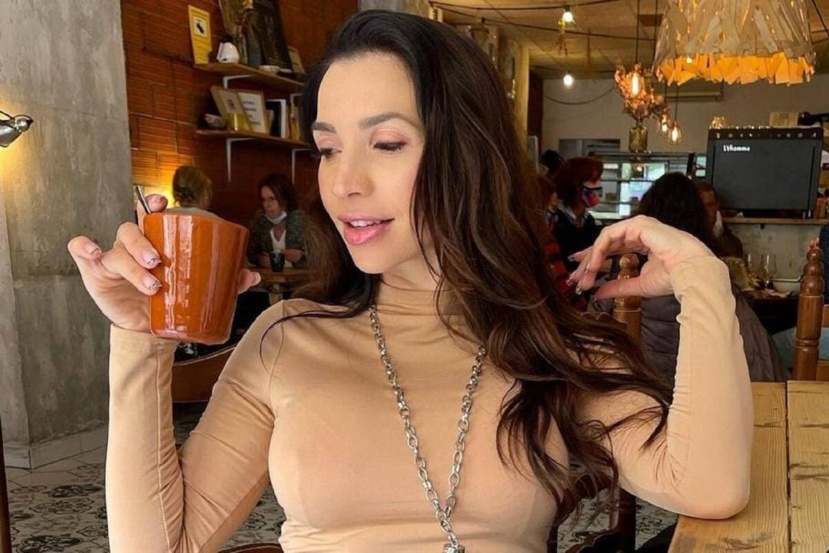 Neiva Mara modela desde la regadera su bikini de leopardo y causa gran sensación