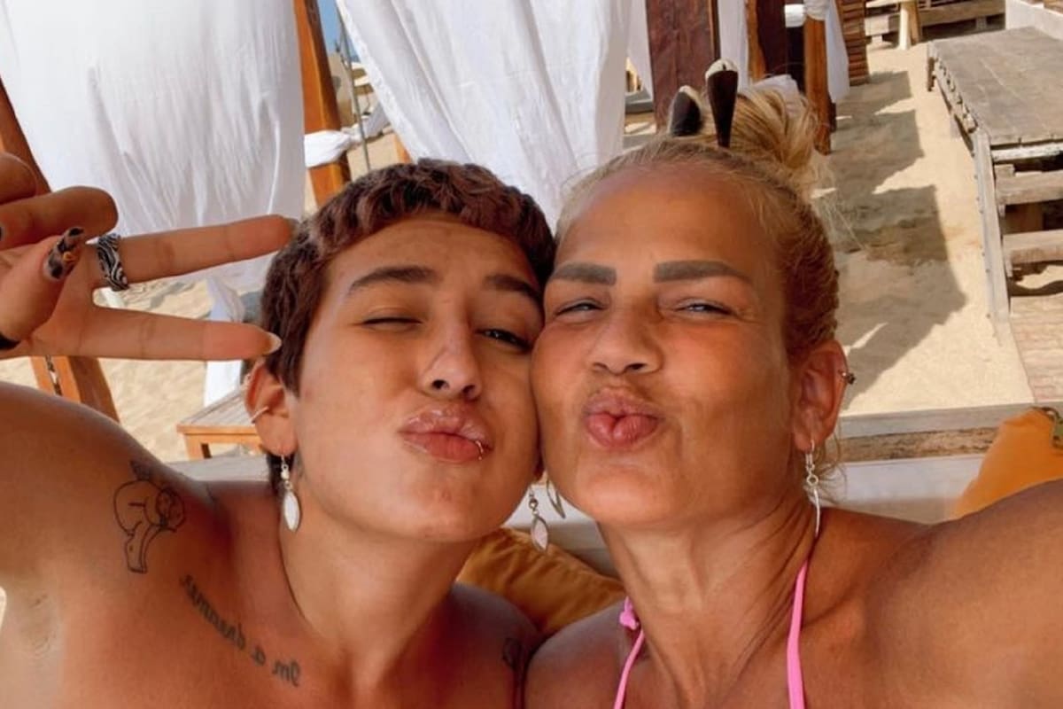 Niurka Marcos enamora a todos con su bikini rosado en playas de Huatulco