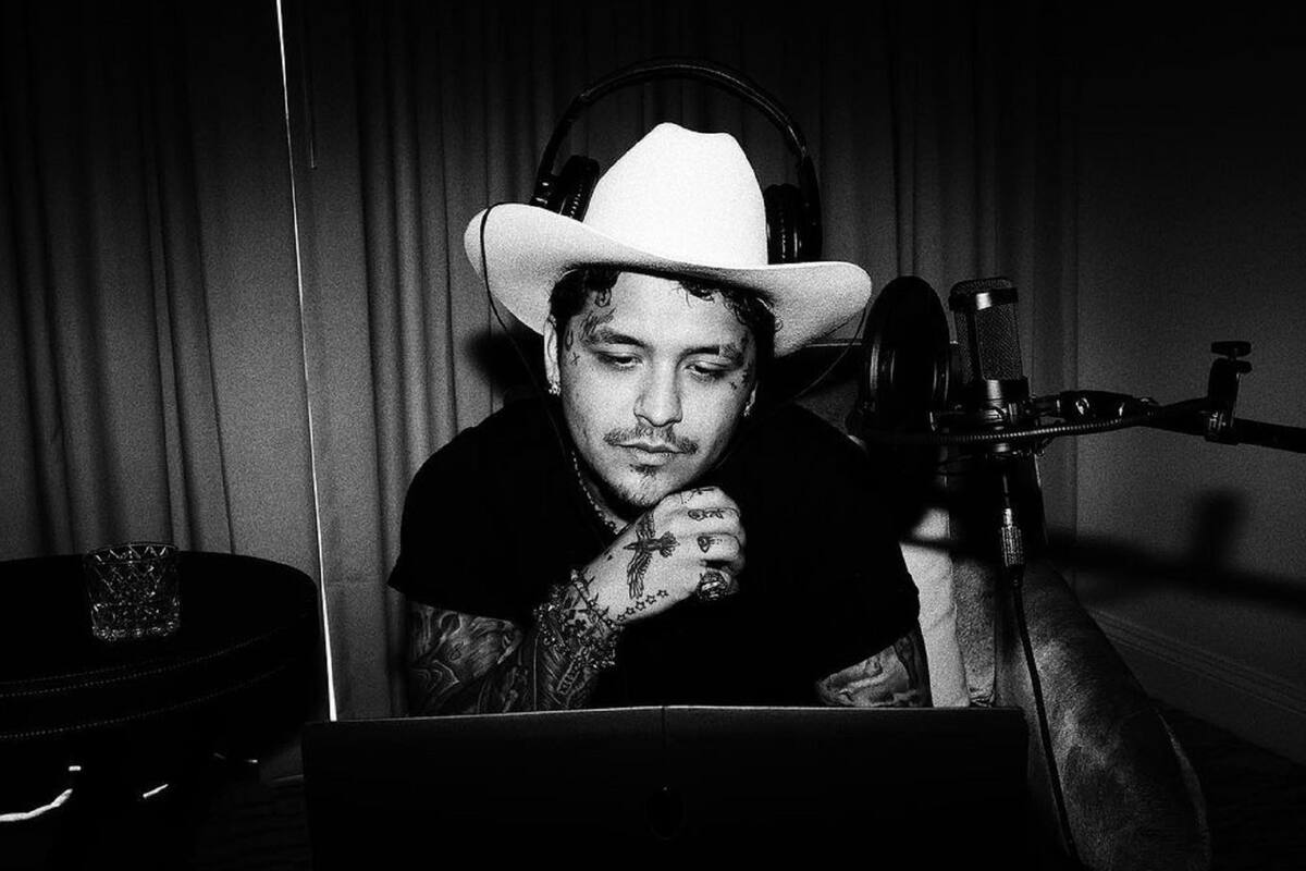 Filtran canción que Christian Nodal compuso para J Balvin