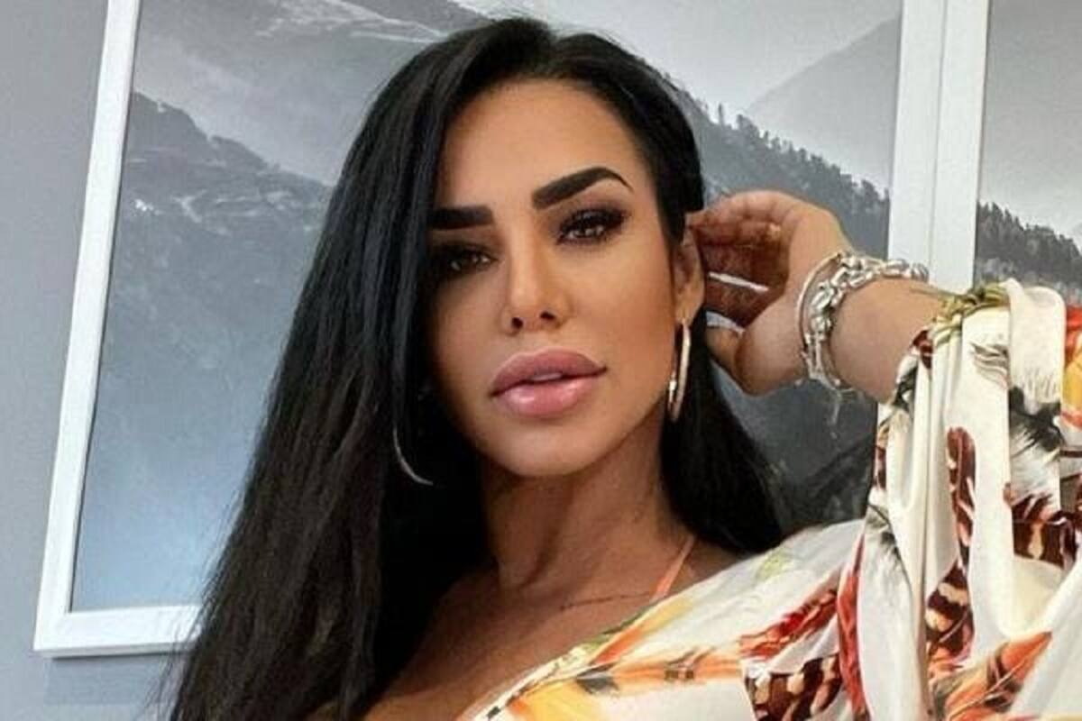 Lis Vega acapara las miradas de sus seguidores con su espectacular figura en bikini