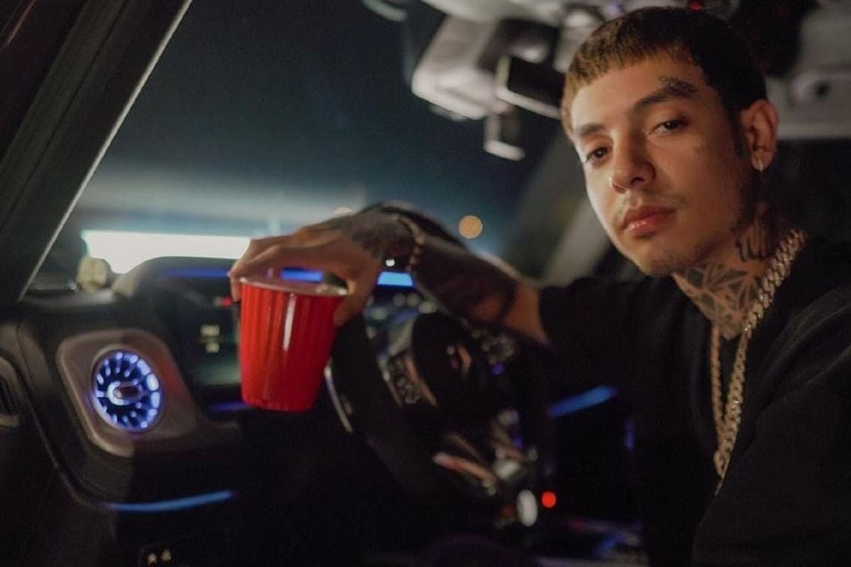 Este es el precio de la camioneta que mencionan en la canción “AMG”