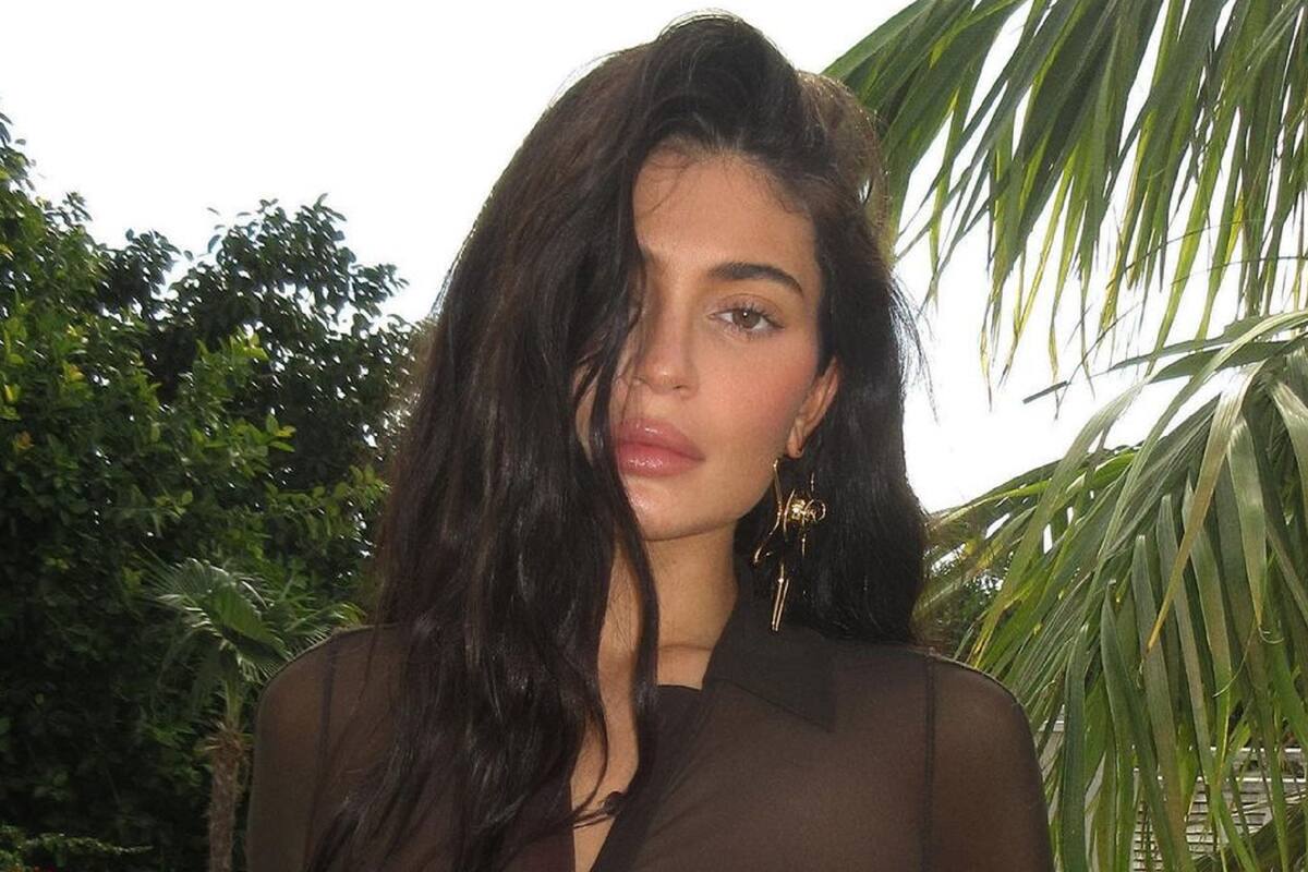 Kylie Jenner disfruta su soltería tomando el sol con diminuto bikini