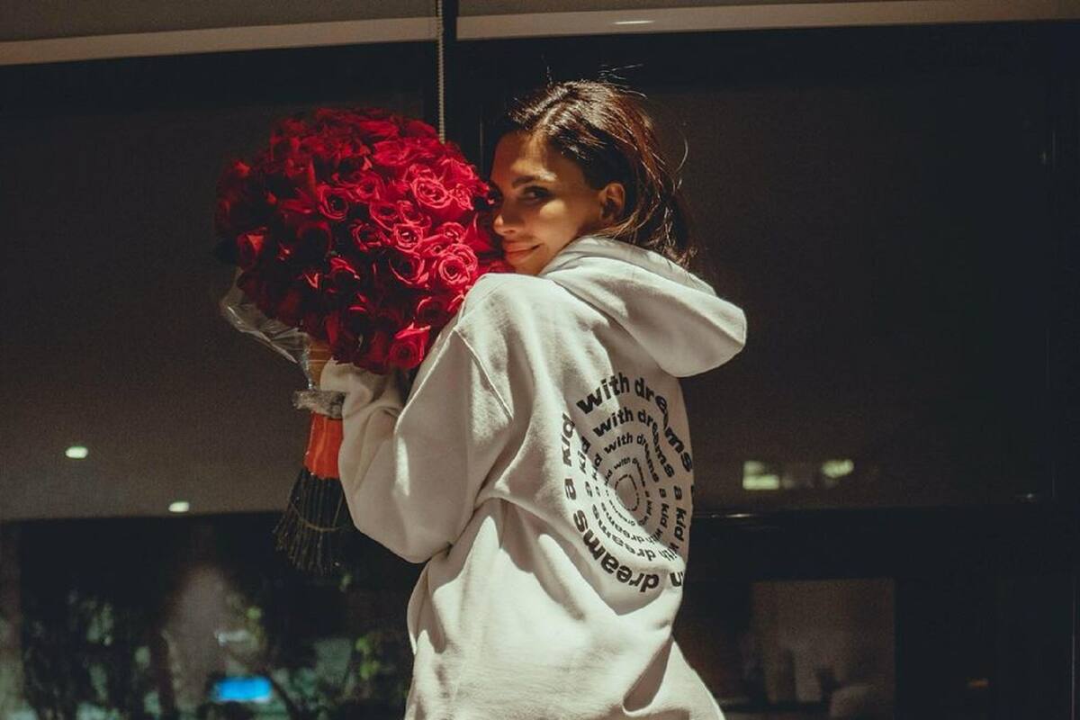 Tefi Valenzuela derrocha pasión posando con bikini blanco en playa de Miami