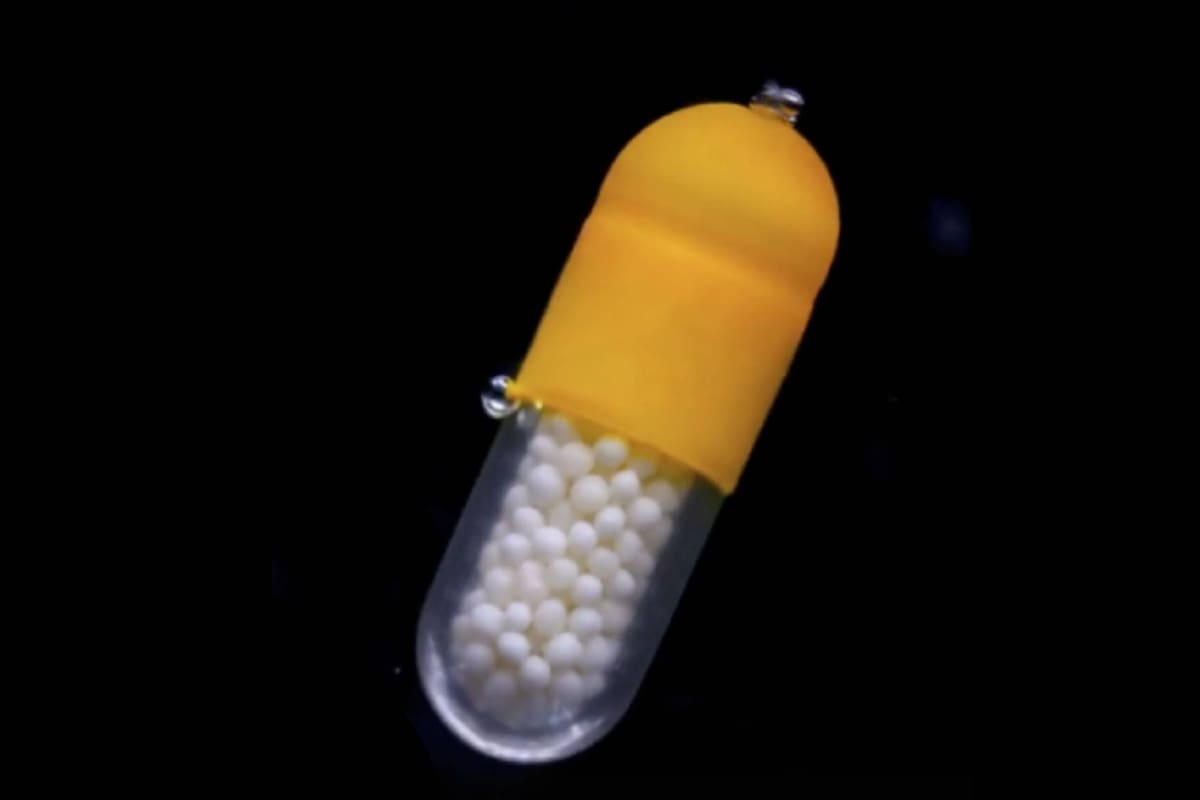 VIRAL: Captan como se deshace un medicamento en el cuerpo a gran detalle