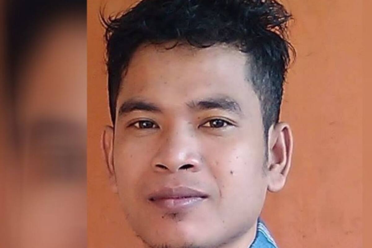 Cae meteorito en casa de hombre en Indonesia; lo vende y lo estafan