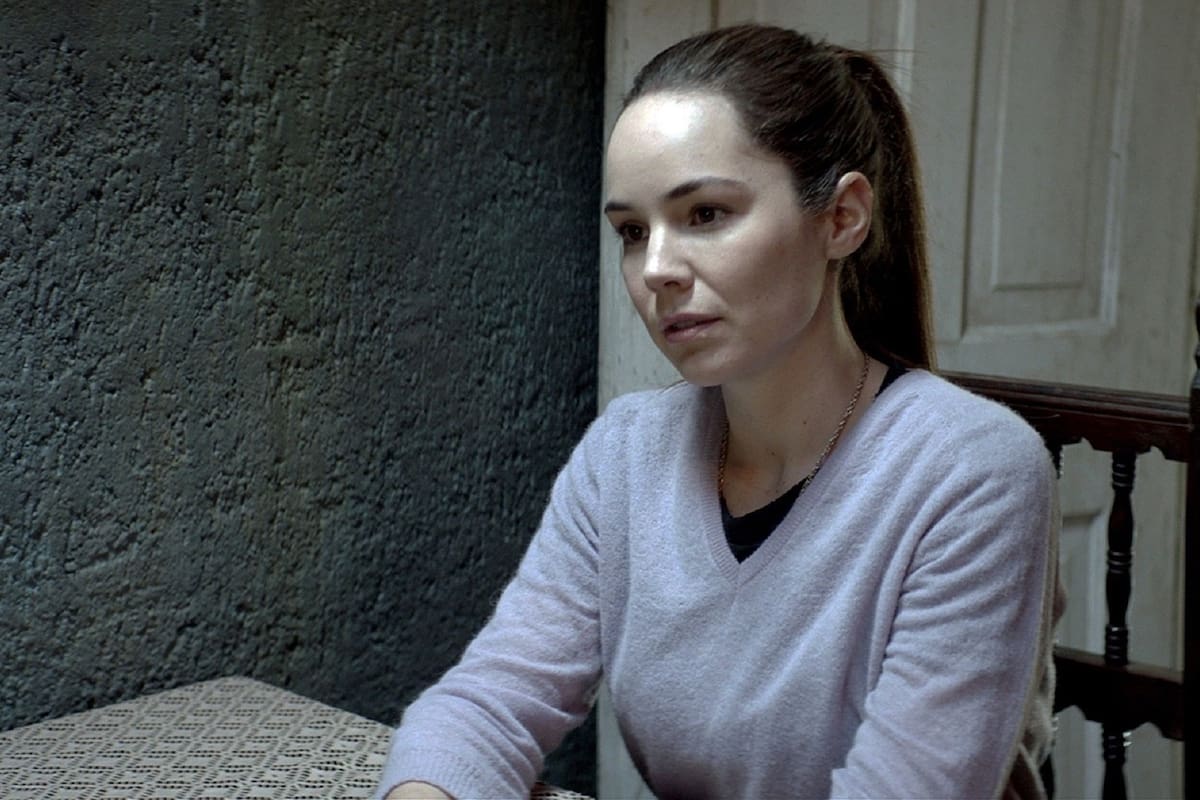 Camila Sodi es la protagonista de la película de terror "El exorcismo de Carmen Farías"