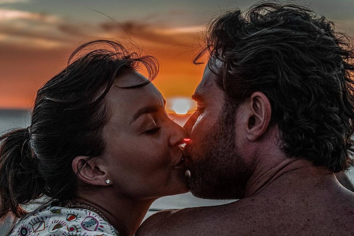 ¡Cómo de telenovela! Así es la historia de amor de Angelique Boyer y Sebastián Rulli