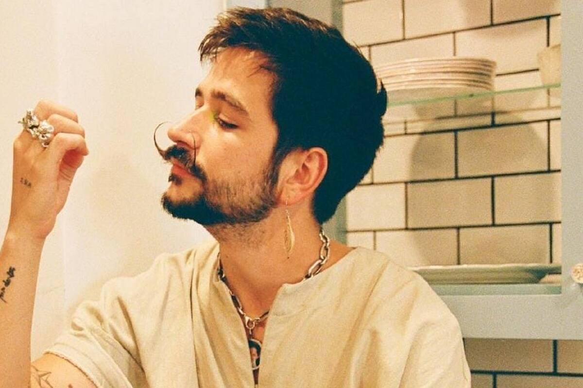 Camilo anuncia su tercer álbum de estudio, “De adentro pa fuera”: “siento que son las mejores canciones que he escrito en mi vida”