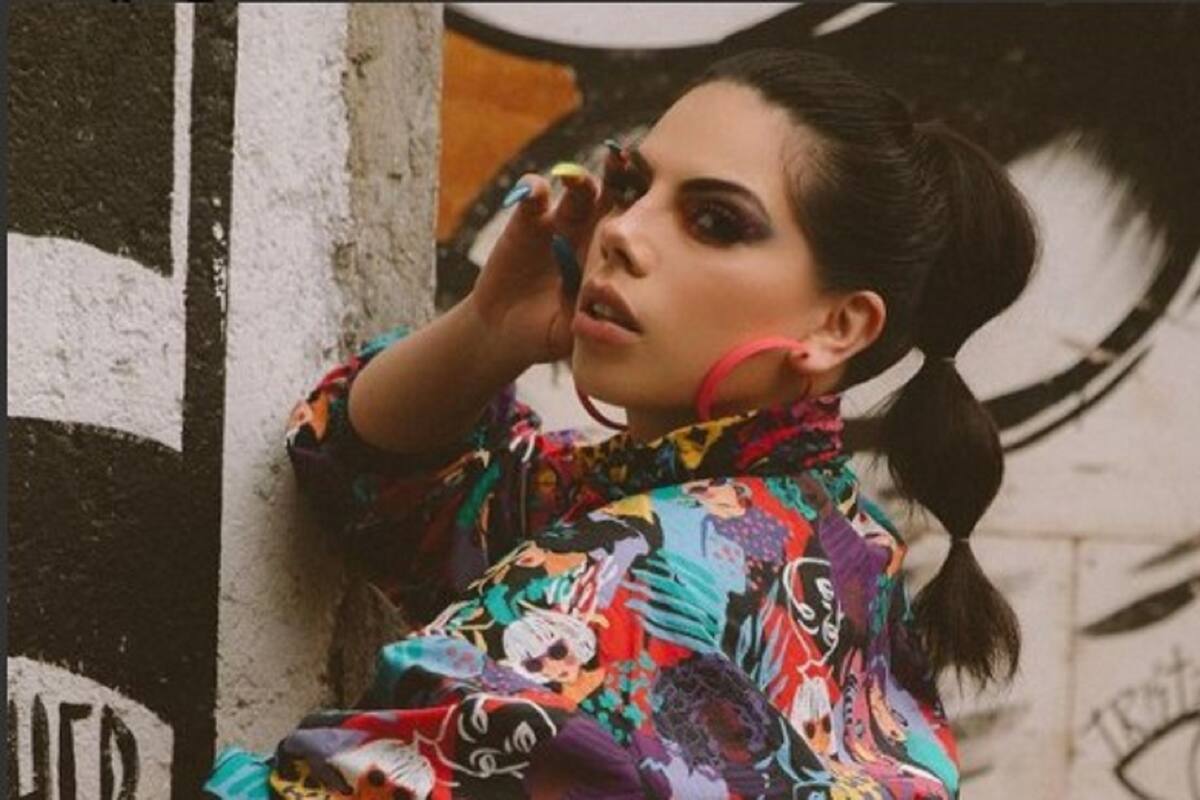 Lizbeth Rodríguez presume todo con micro bikini amarillo