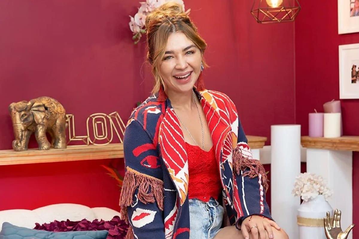 Daniela Luján cautiva a todos con atractivo traje de baño