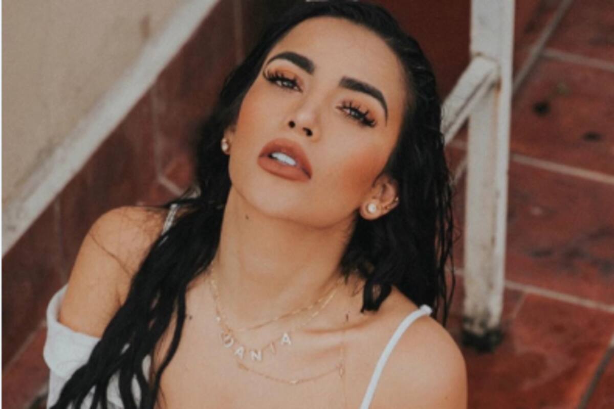 Dania Méndez hace atrevida sesión de fotos y muestra su cuerpo mojado