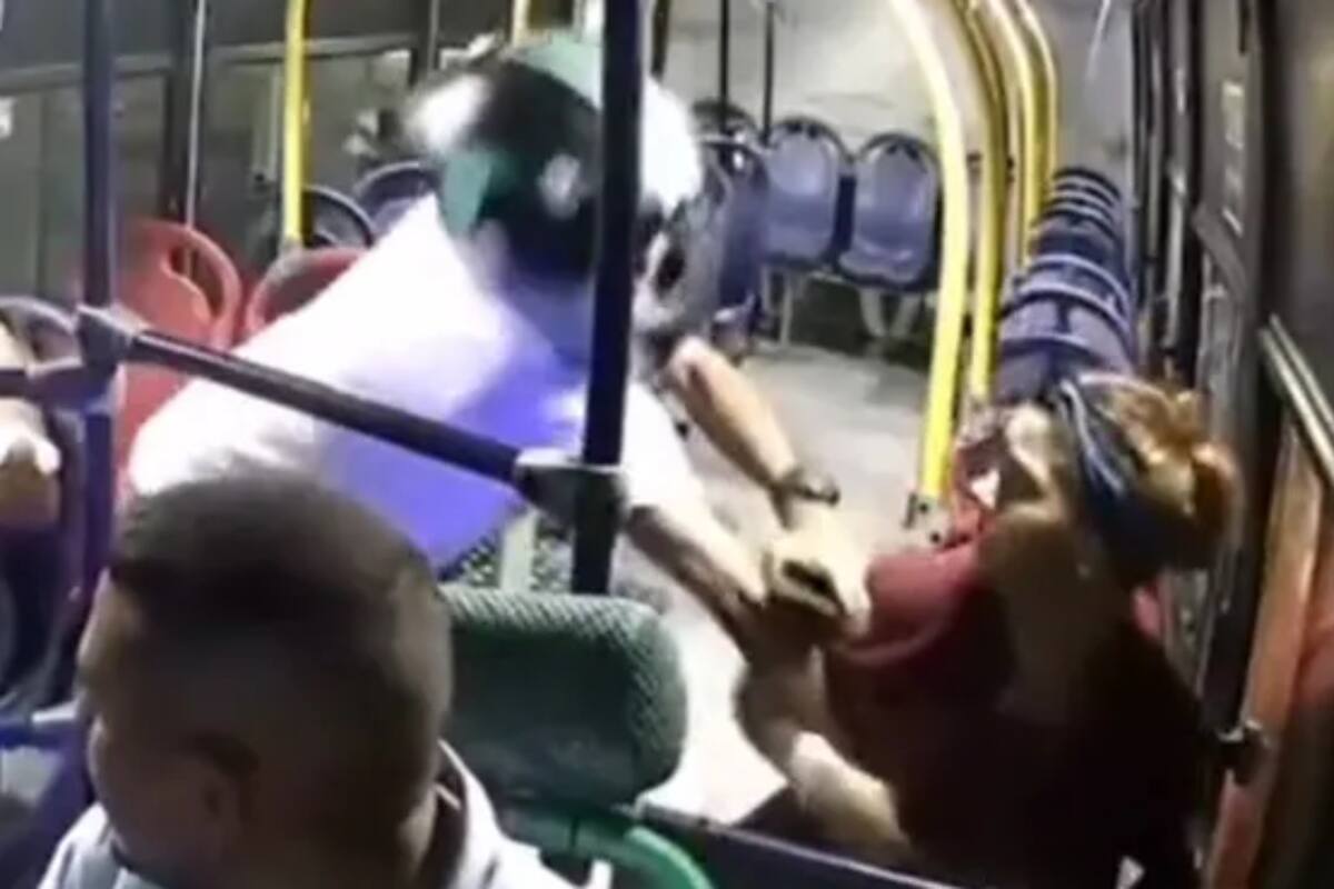 TikTok: Pasajeros de un autobús dejan en ridículo a ladrón tras no llevarse nada