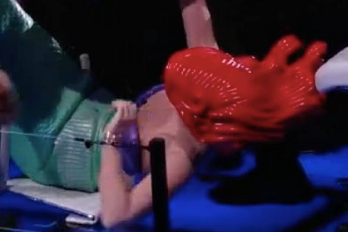Katy Perry sufre tremenda caída en “American Idol”