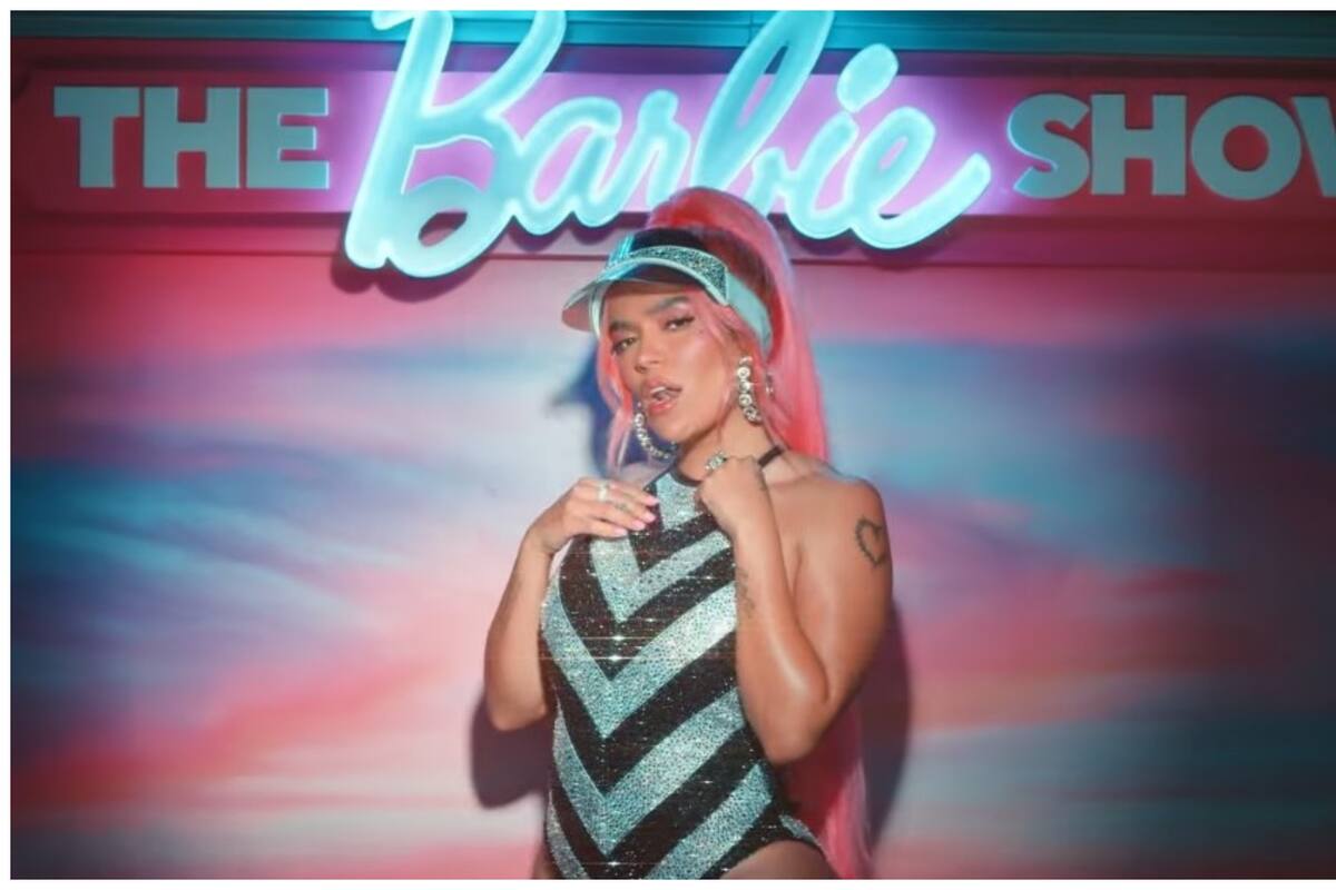 Karol G se convierte en astronauta con "Watati" para soundtrack de la película "Barbie"
