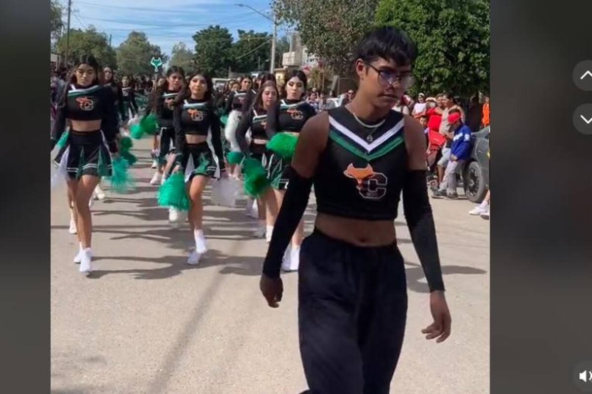 VIRAL: Joven porrista se roba el show en pleno desfile