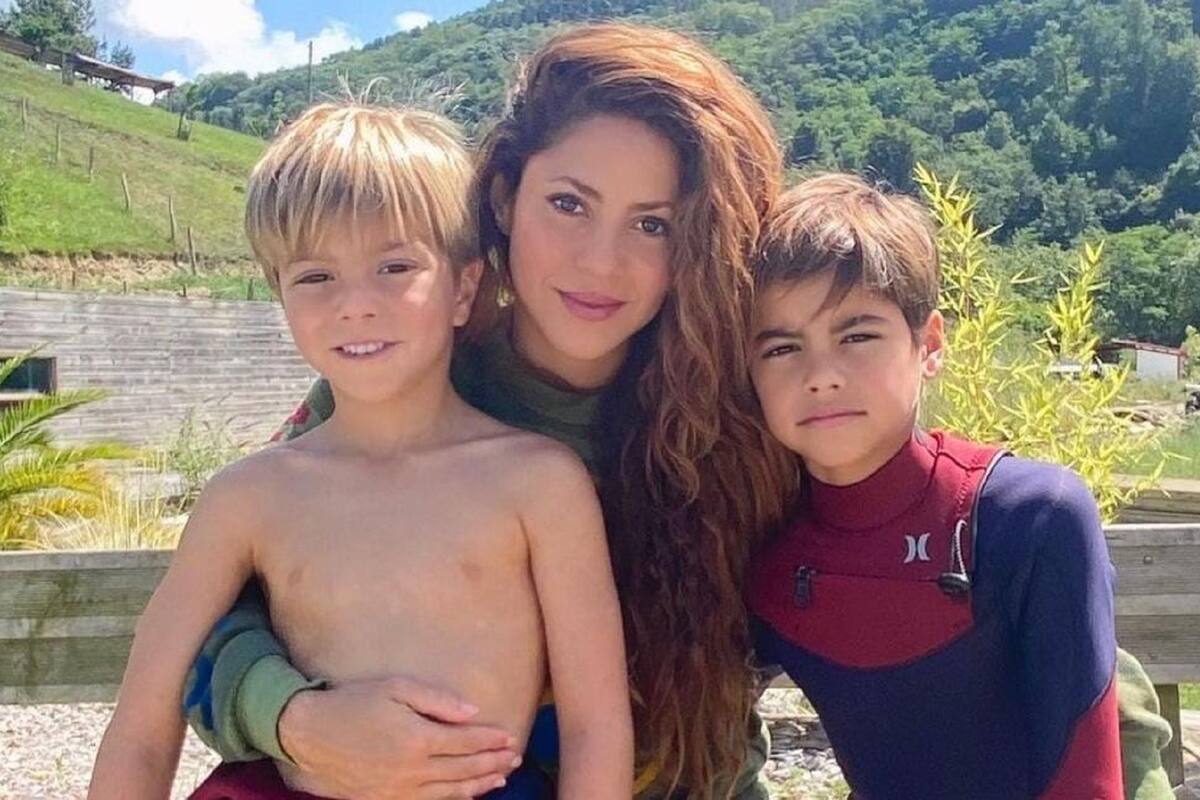 Shakira y su hijo Milán fueron sorprendidos por jabalíes que le robaron su bolso